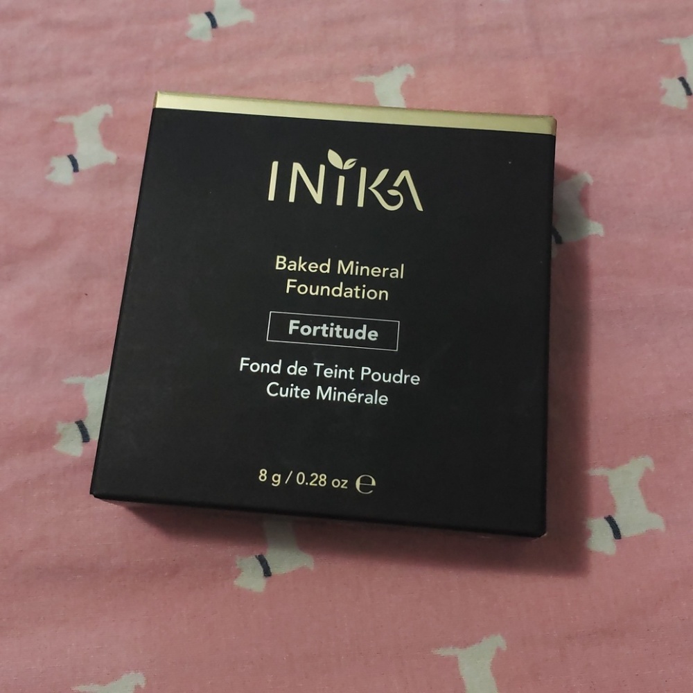Inika baked mineral foundation